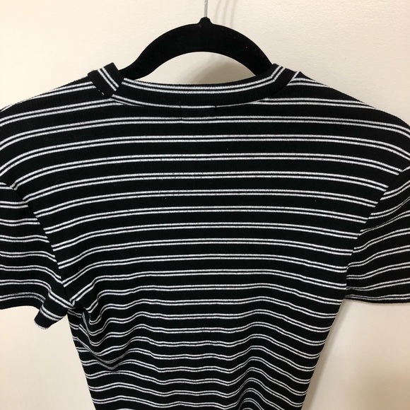 H&M black striped shirt - Picture 2 of 2